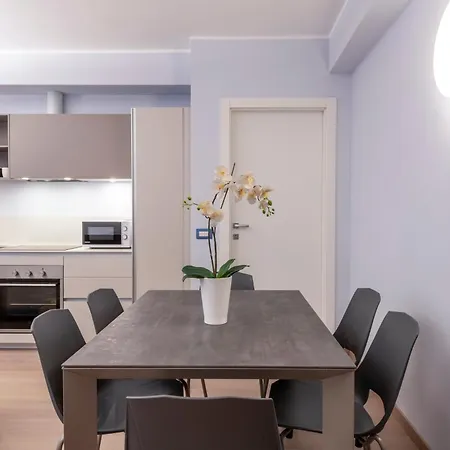 Apartment Fabbri Palace - B Milan