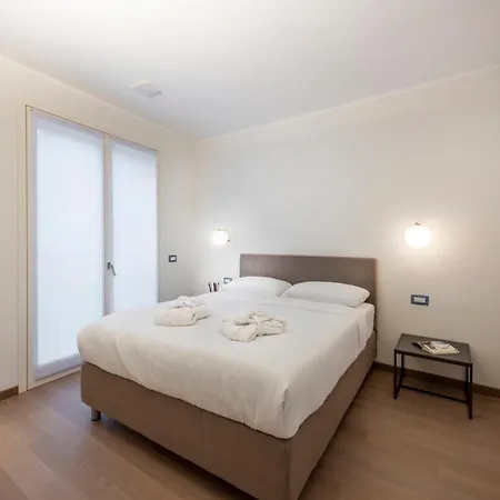 Fabbri Palace - B * Milán